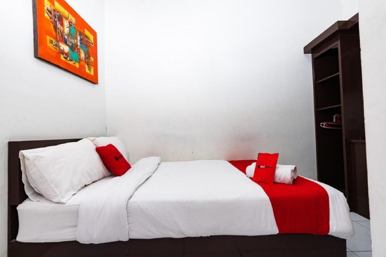 Reddoorz @ Hertasning Area 2 Makassar Luaran gambar
